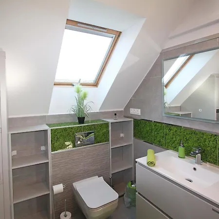 Lux Apartmanhaz 아파트 *