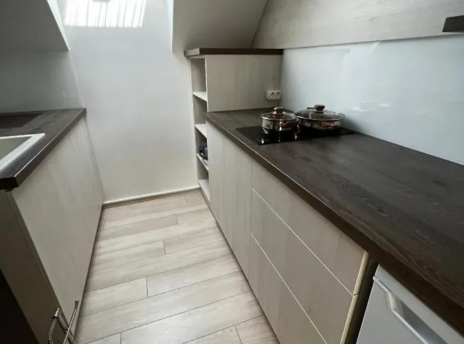 Lux Apartmanhaz Paloznak