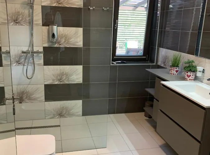 Lux Apartmanhaz Paloznak