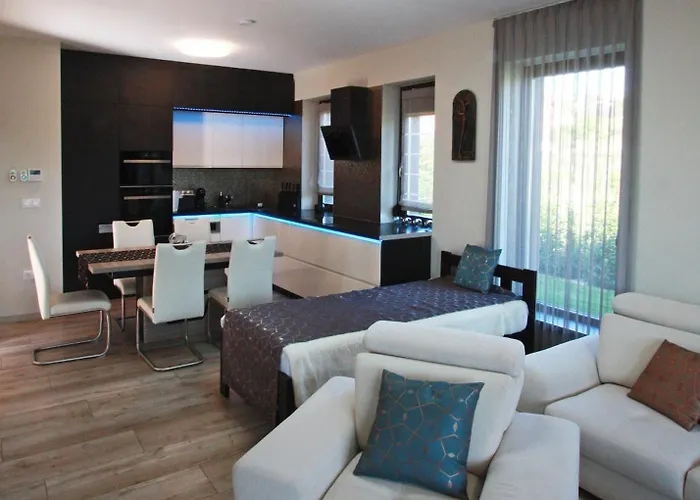 Apartament Lux Apartmanhaz