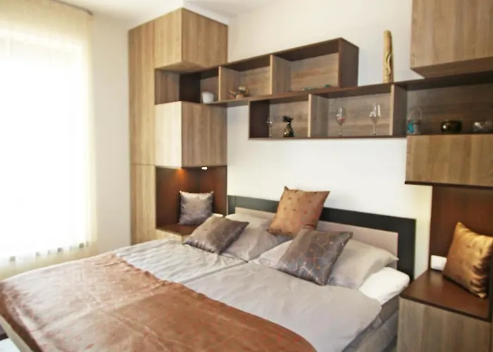 Lux Apartmanhaz Apartament