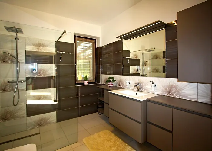 Apartament Lux Apartmanhaz